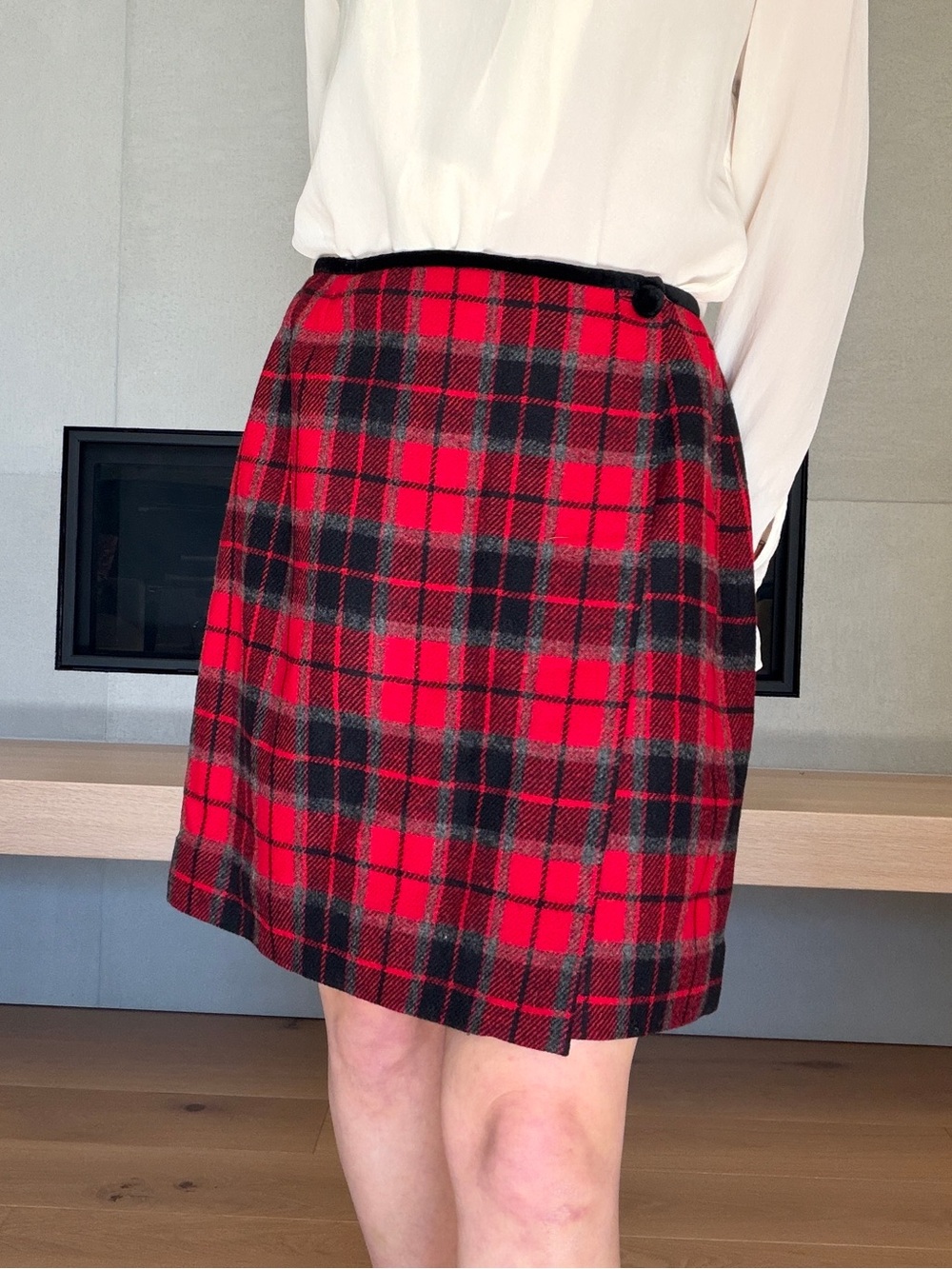 Wool blend vintage Red tartan plaid wrap mini skirt